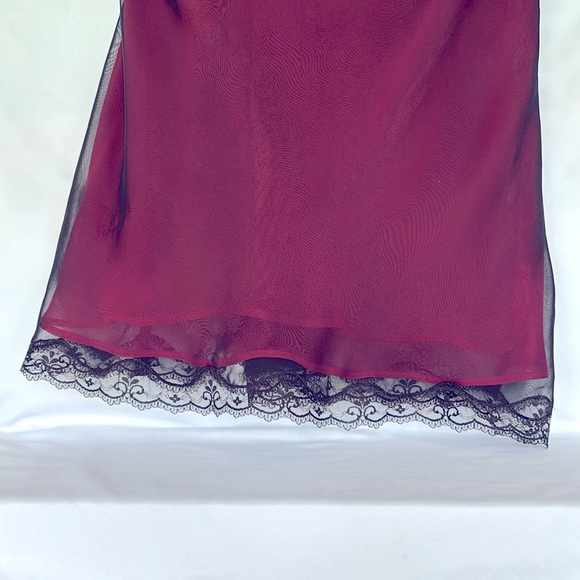 VINTAGE 90’s JONES NEW YORK BEAUTIFUL, SEXY TWO COLORS LACE NIGHTGOWN - LARGE - Picture 4 of 11